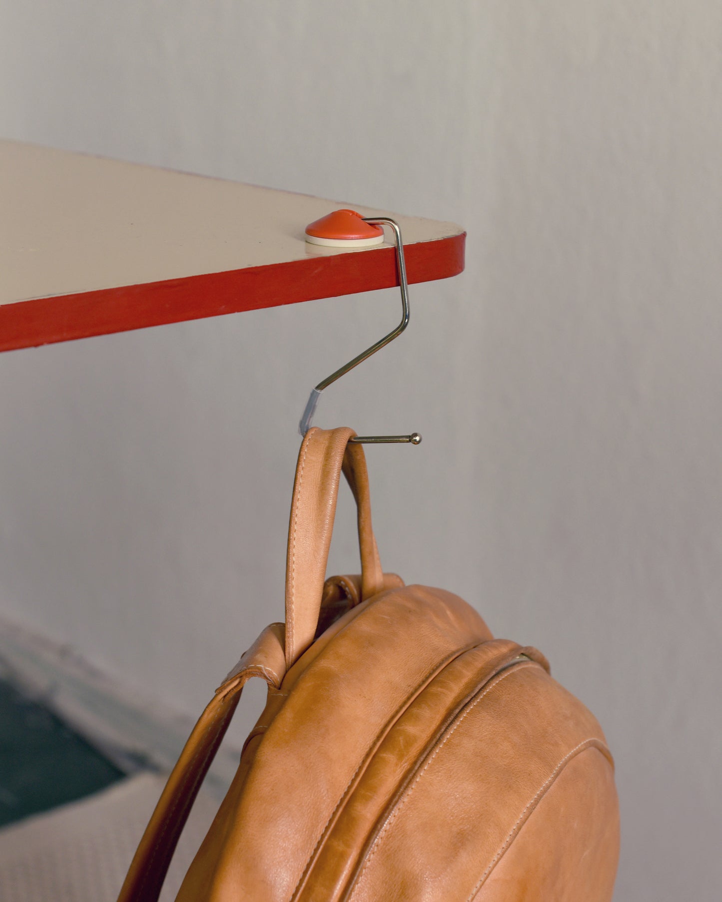 PL 1 Bag Hook Orange (FOUND)