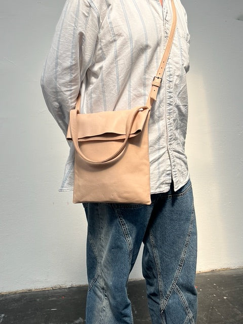 AB 131 Messenger Bag Rose