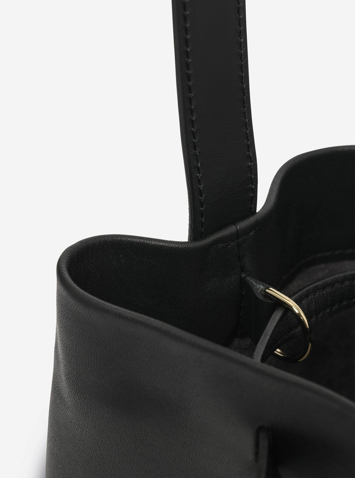 AB 103.1 Bucket Bag Black