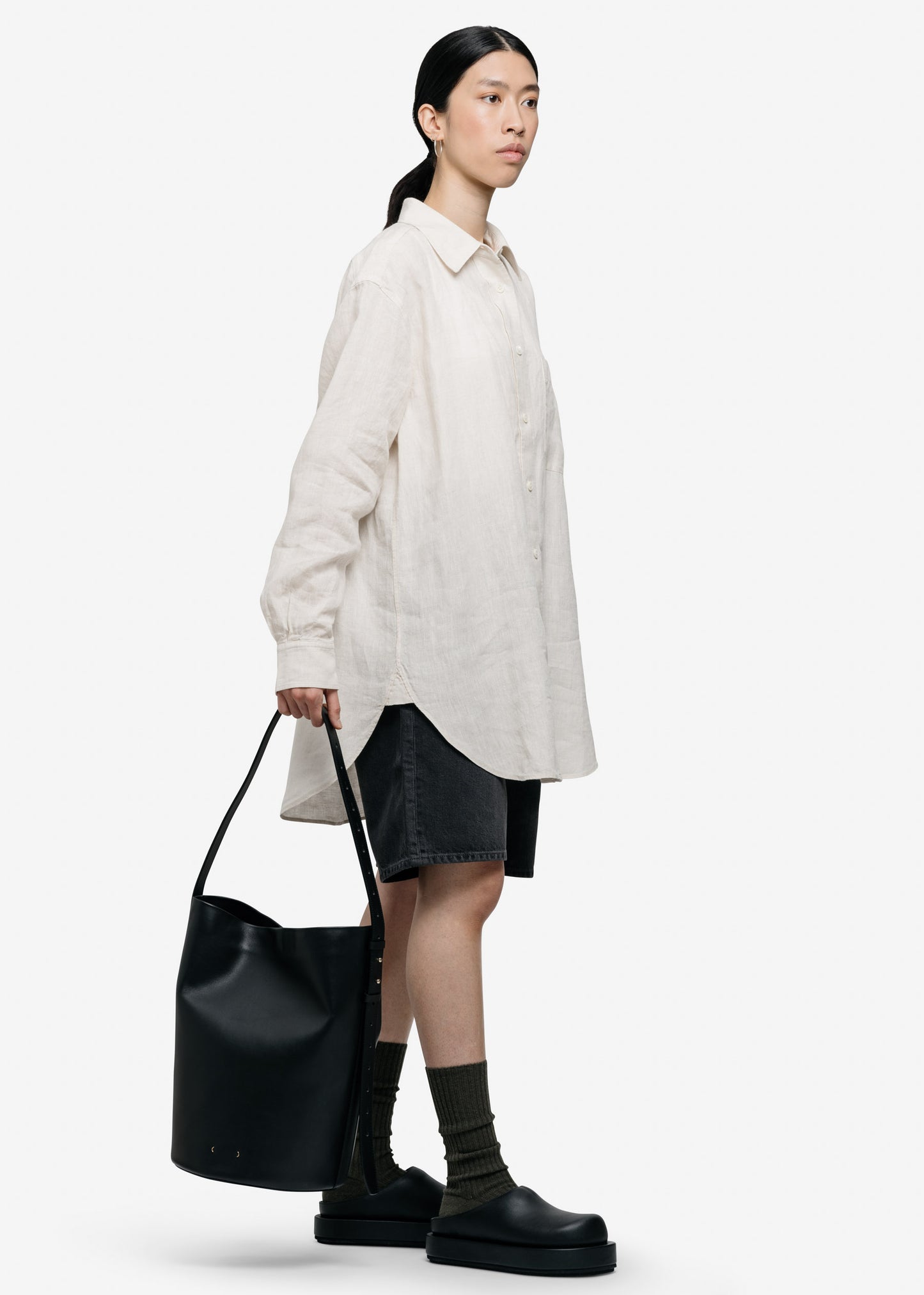 AB 91.1 Bucket Bag Schwarz